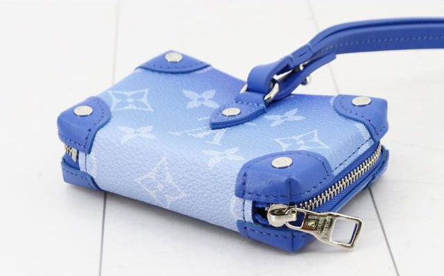Preowned Louis Vuitton Limited Edition Virgil Cloud Soft Trunk `Necklace