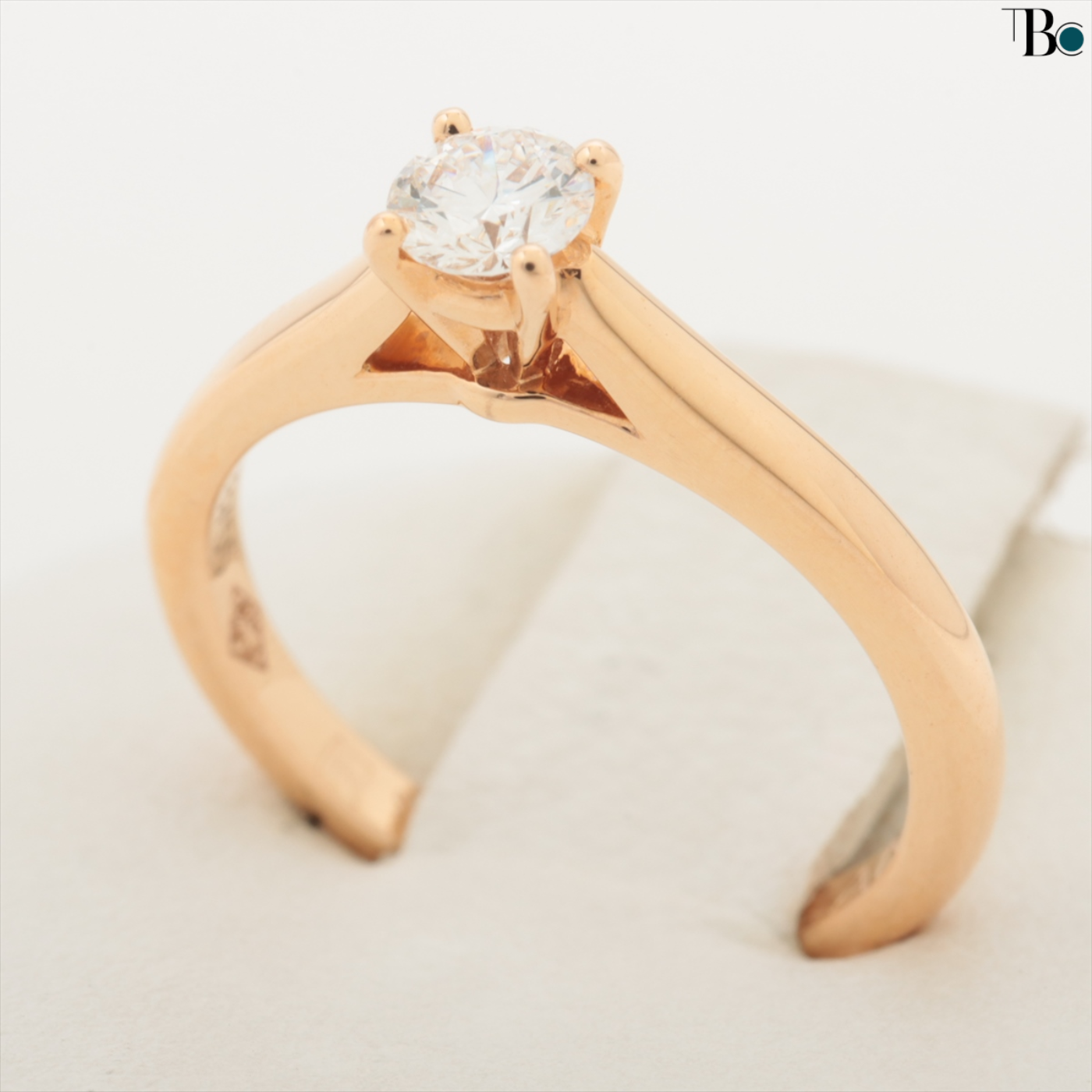 Cartier Solitaire Diamond 18K gold ring