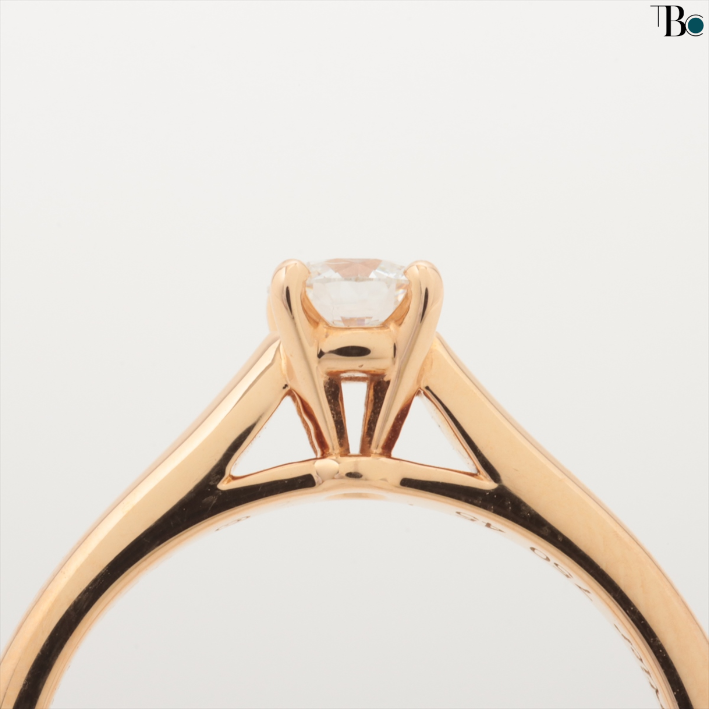 Cartier Solitaire Diamond 18K gold ring