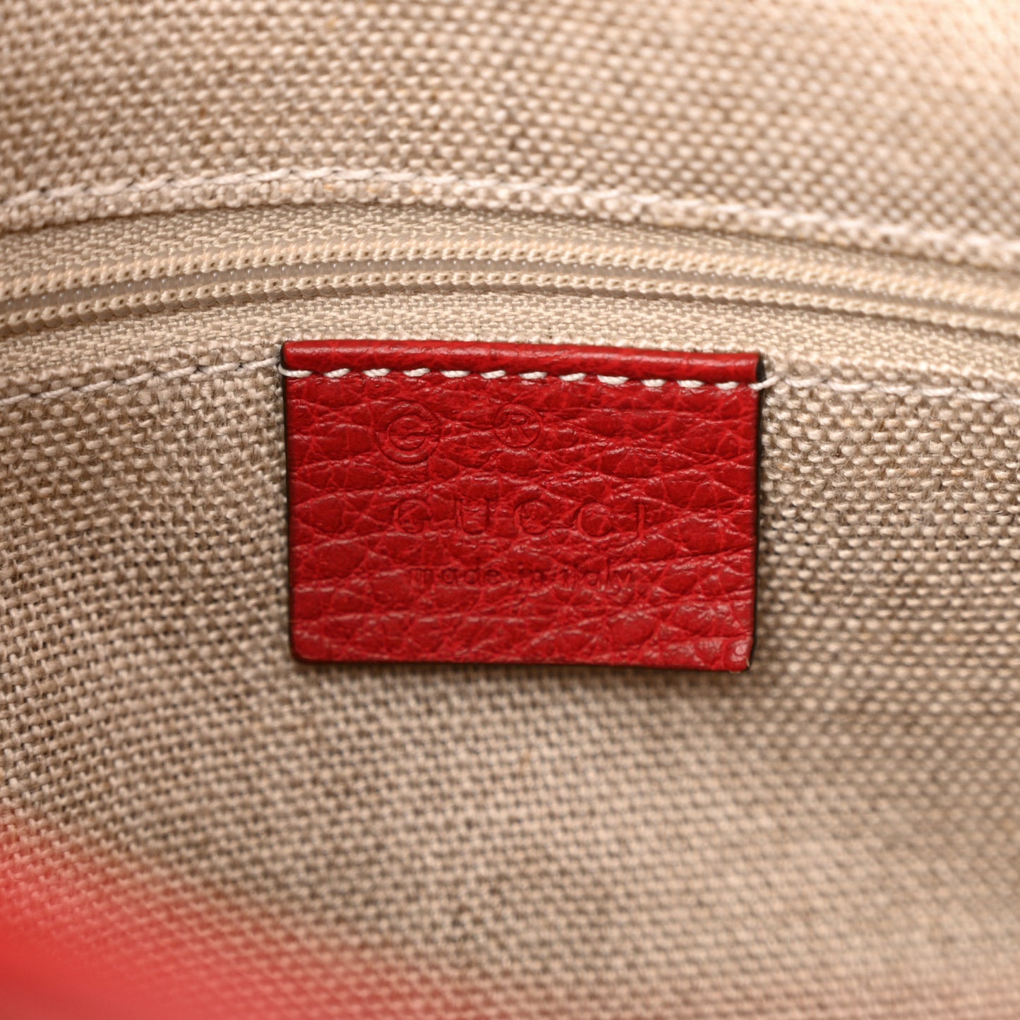 Preowned GUCCI Bloom mini Camera Bag