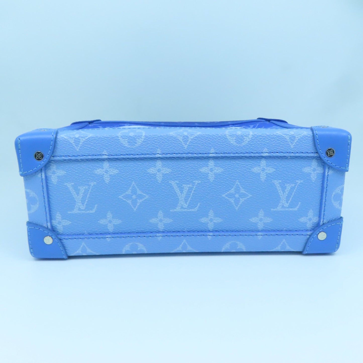 Preowned Louis Vuitton Limited Edition Clouds Blue Monogram Soft Truck bag